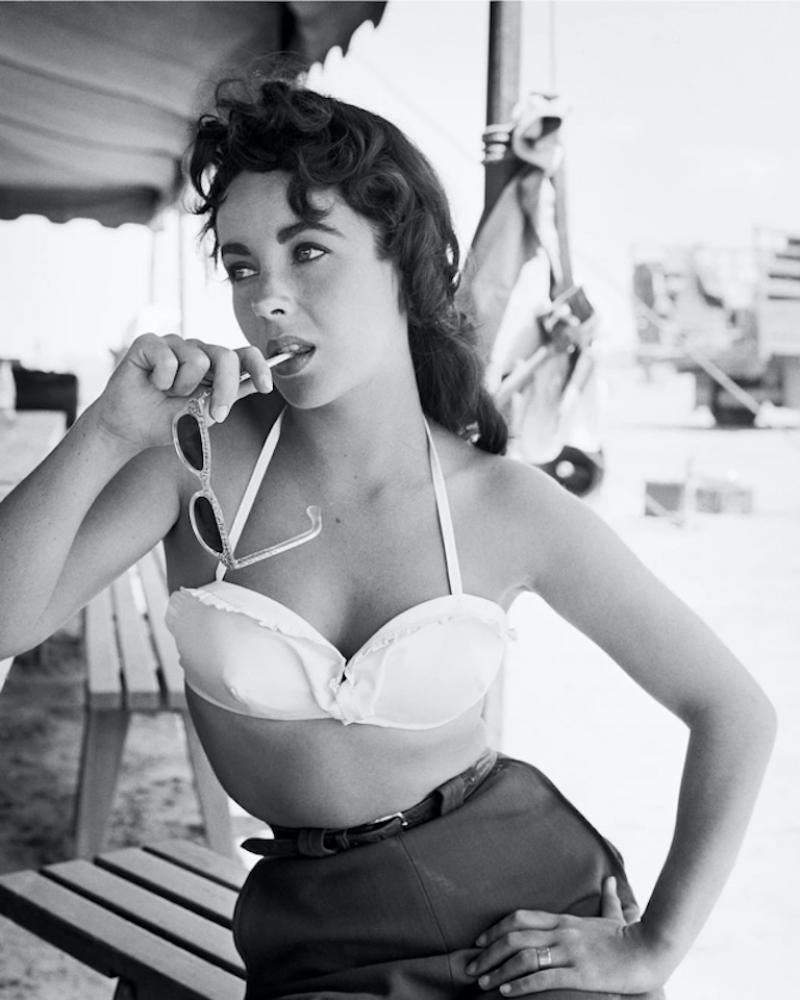 Frank Worth Elizabeth Taylor with Sunglasses for Giant