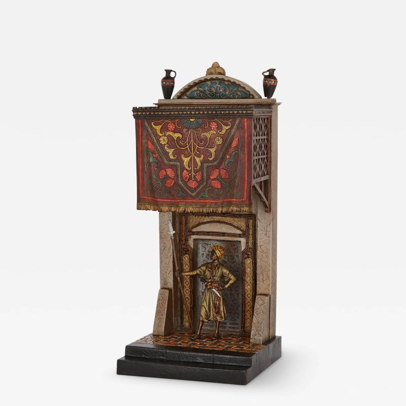 Franz Xaver Bergmann Large Austrian cold painted bronze lamp of a palace guard by Bergman