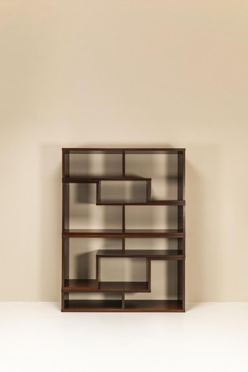 Free Standing Italian Modular Wall Unit Bookcase Veneered, Italy 1970s.
