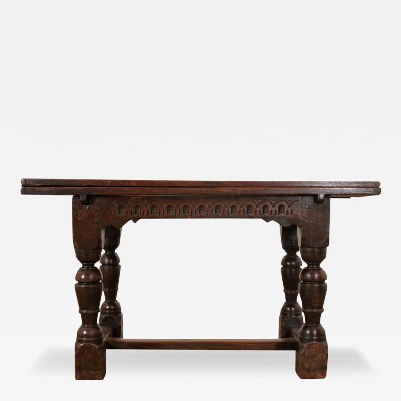 French 17th Century Solid Oak Extending Dining Table
