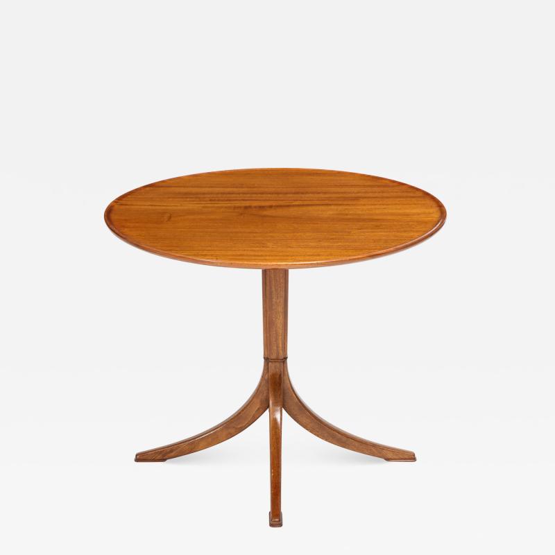 Frits Henningsen Scandinavian Modern Frits Henningsen mahogany side table circa 1940s 