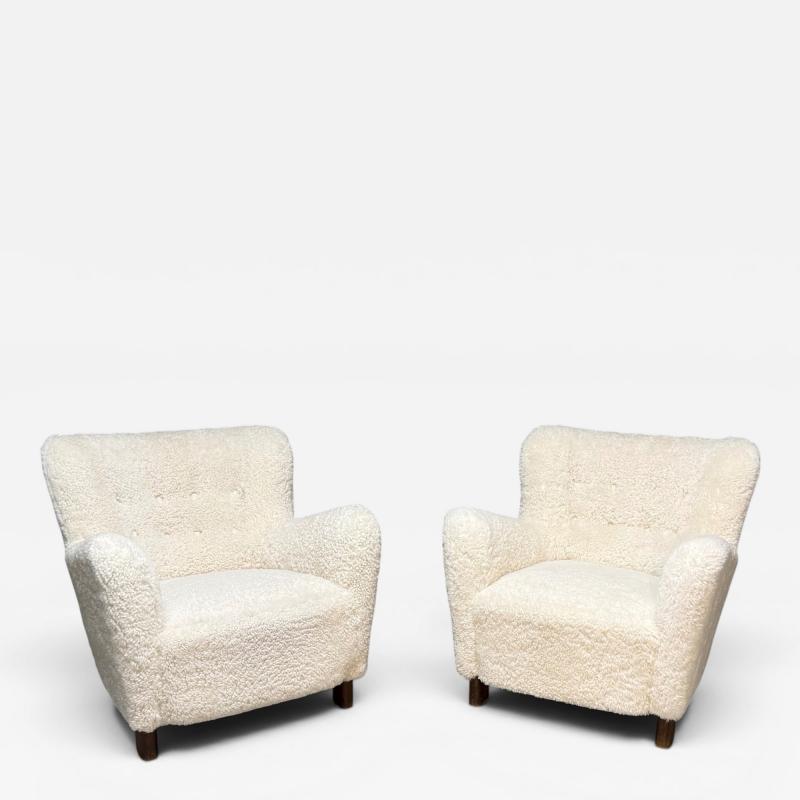 Fritz Hansen Fritz Hansen Model 1669 Pair of Easy Chairs Denmark 1940s