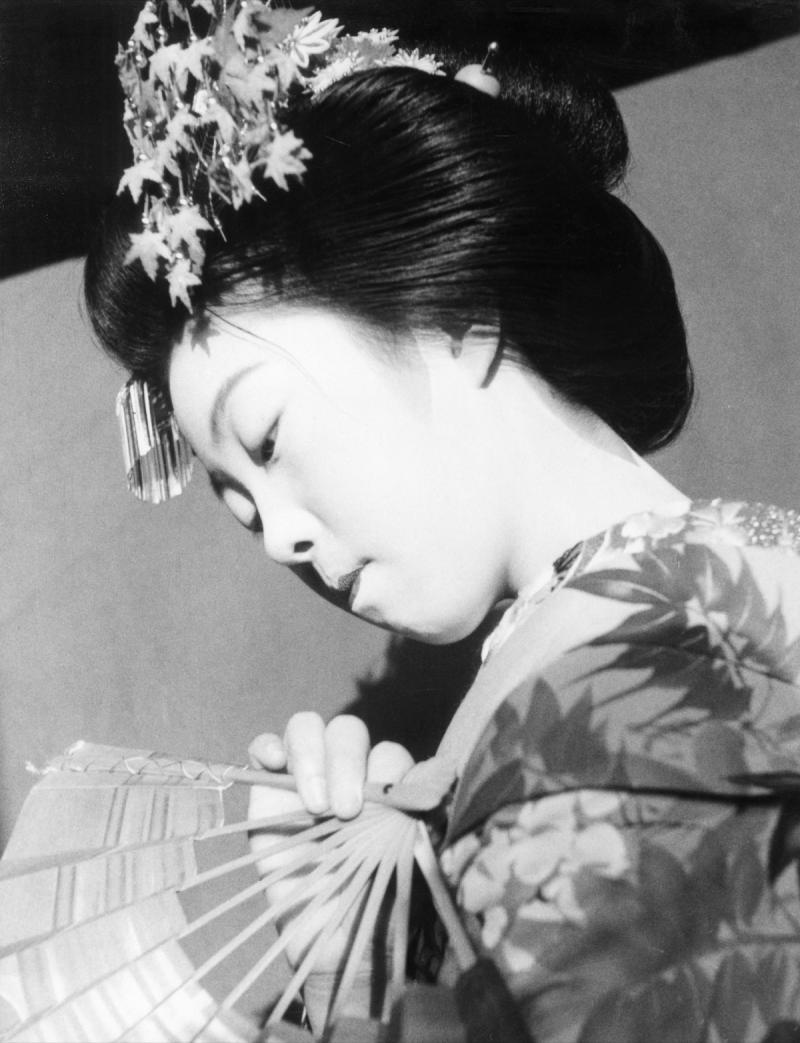 Fritz Henle Geisha Japan