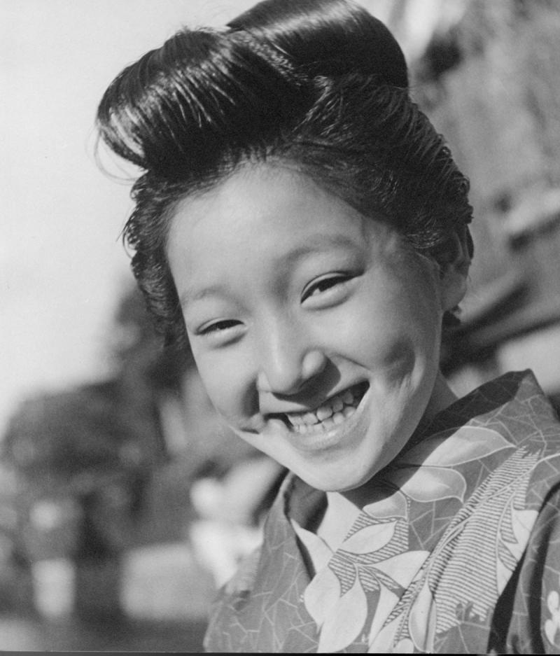 Fritz Henle Portrait of Girl Japan