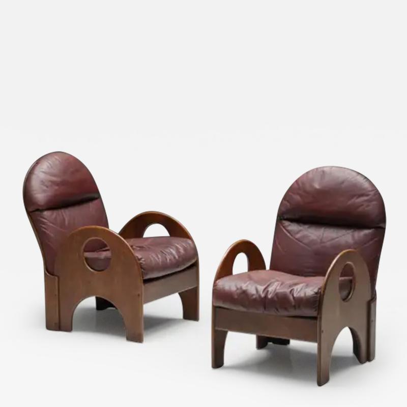 Gae Aulenti Pair of Arcata Easy Chairs by Gae Aulenti Walnut and Burgundy Leather 1968