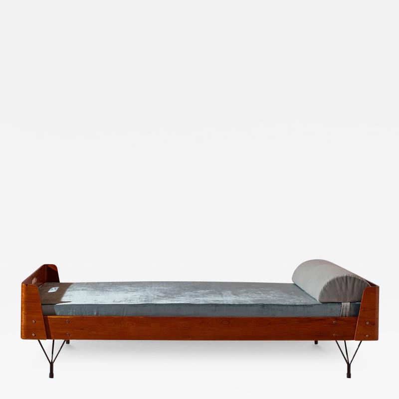 Gastone Rinaldi Gastone Rinaldi plywood metal and brass daybed by Rima Italy 1950s