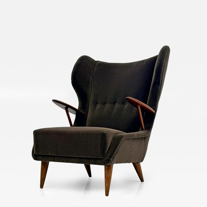 Georg Thams Model VP 37 Oak and Teak Lounge Chair by Georg Thams Denmark 1950s