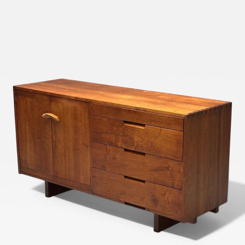George Nakashima George Nakashima Mid Century Modern American Walnut Rare Dresser USA 1953