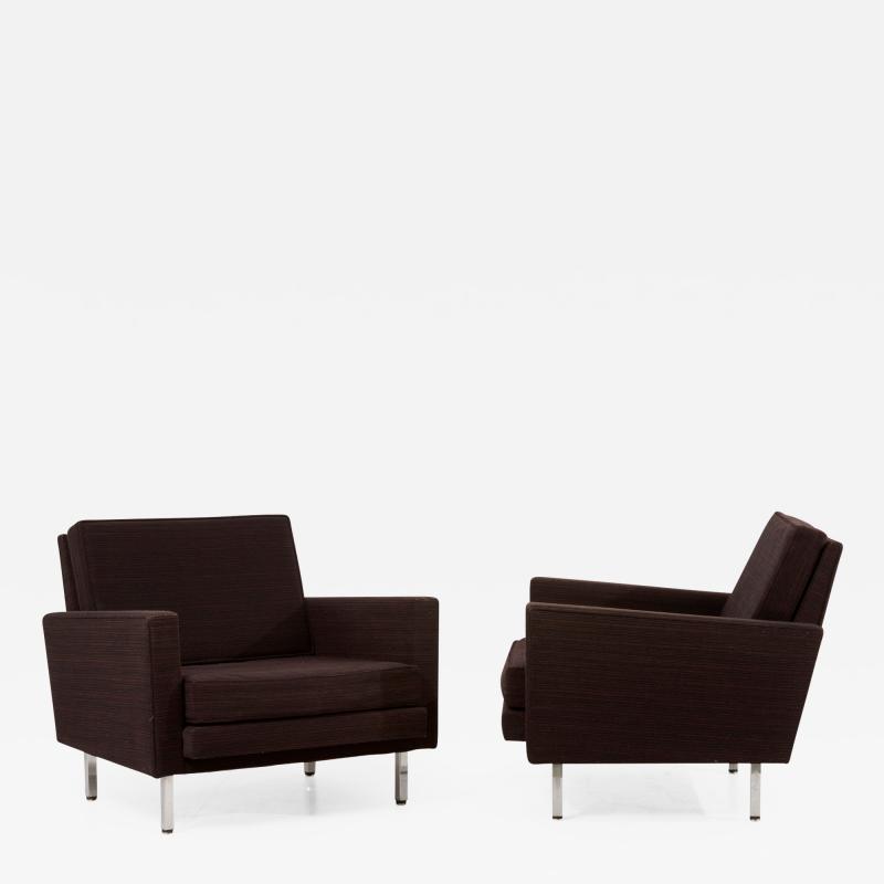 George Nelson Pair of George Nelson 5681 Loose Cushion Group Lounge Chairs US 1960s