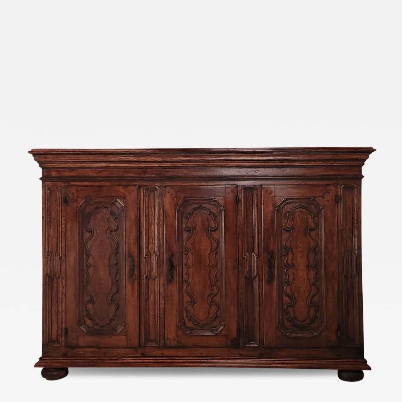 German or Italian Dairy Cabinet in Elm circa 1720