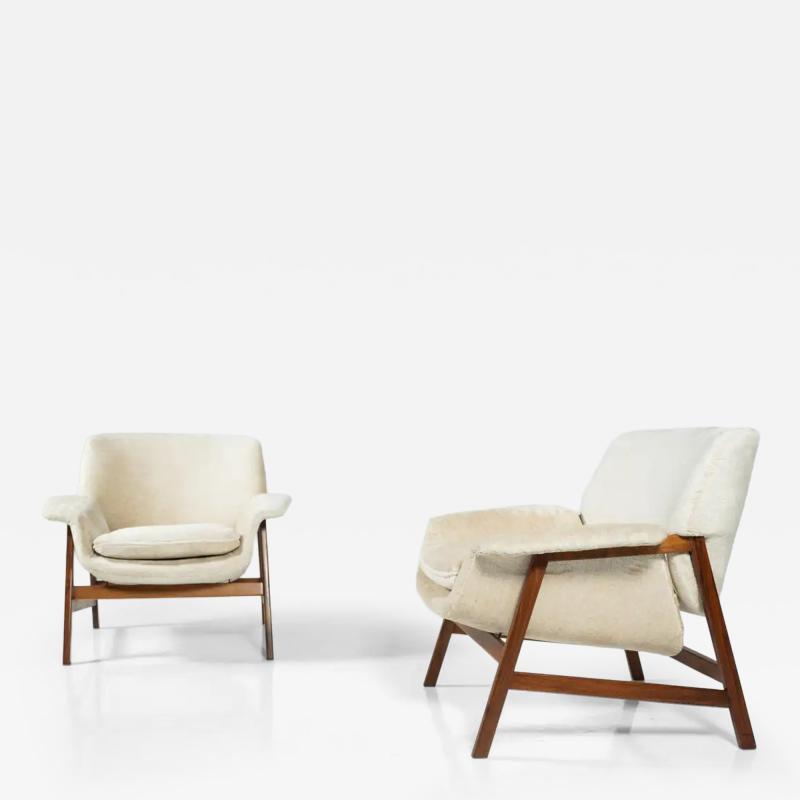 Gianfranco Frattini Pair of Armchairs 849 by Gianfranco Frattini for Cassina 1960s