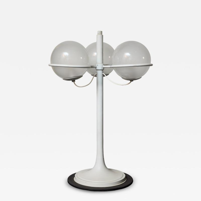 Gino Sarfatti Gino Sarfatti 543 Lamp for Arteluce White Lacquered Metal and Opaline Globes
