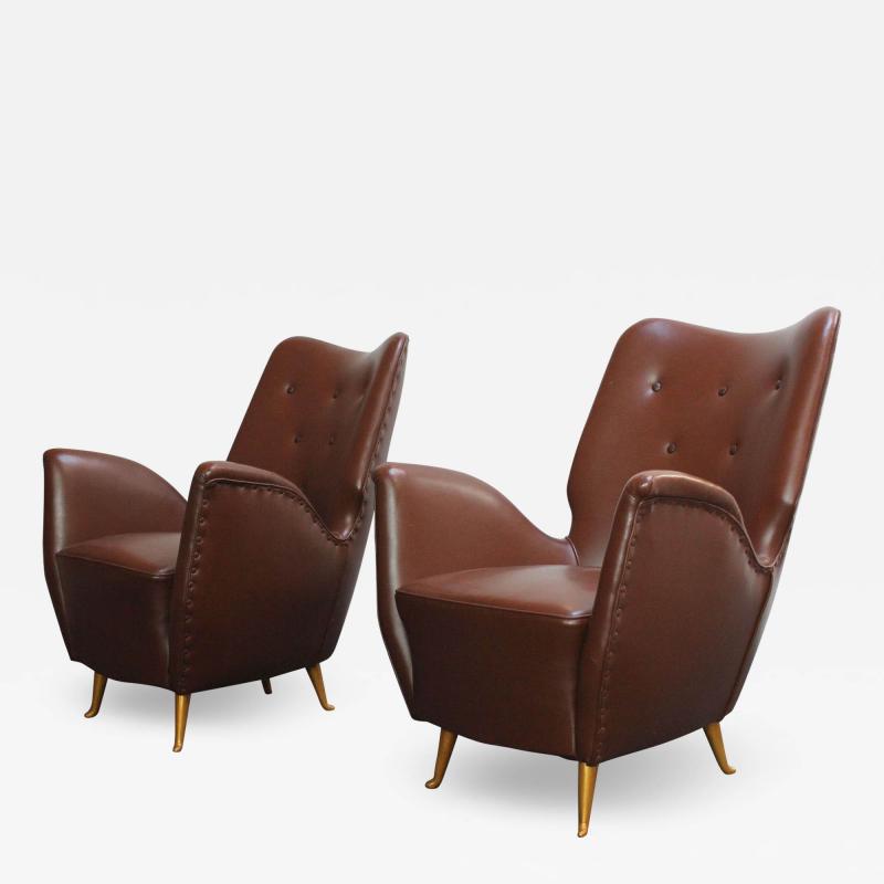 Gio Ponti Pair of Isa Bergamo Sculptural Petite Club Chairs Attributed to Gio Ponti