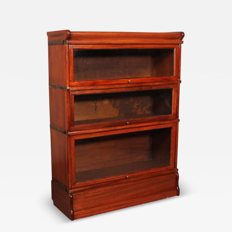 Globe Wernicke Bookcase In Mahogany Of 3 Elements