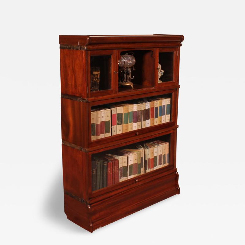 Globe Wernicke Bookcase In Mahogany Of 3 Elements With Small Cabinet