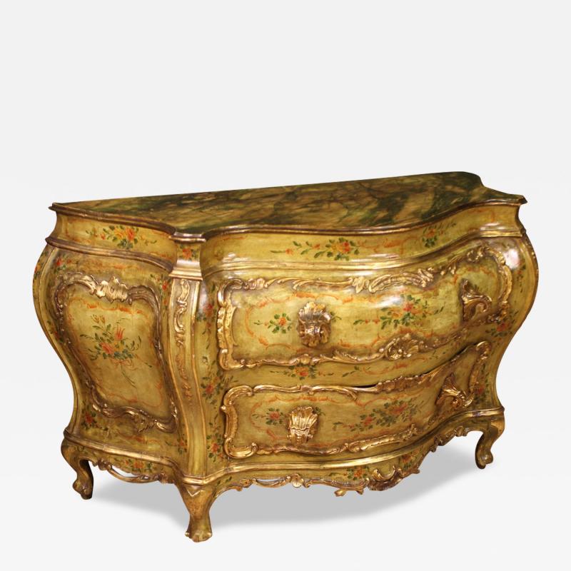 Great Venetian lacquered and gilded commode from the 20th century