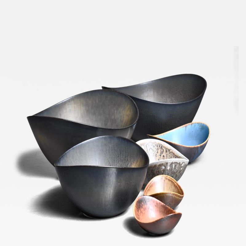 Gunnar Nylund Set of 7 Gunnar Nylund ceramic bowls for R rstrand