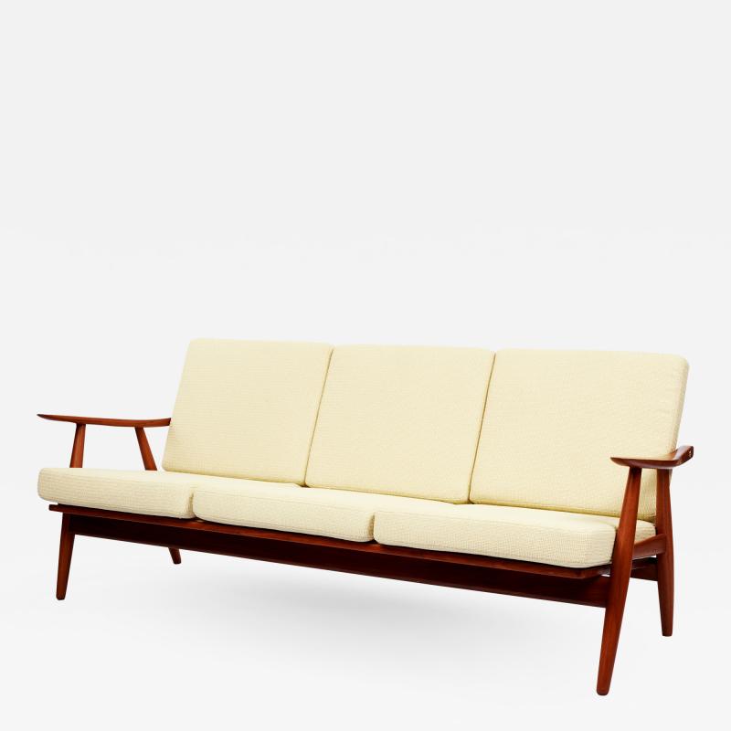 HANS WEGNER GE 270 SOFA