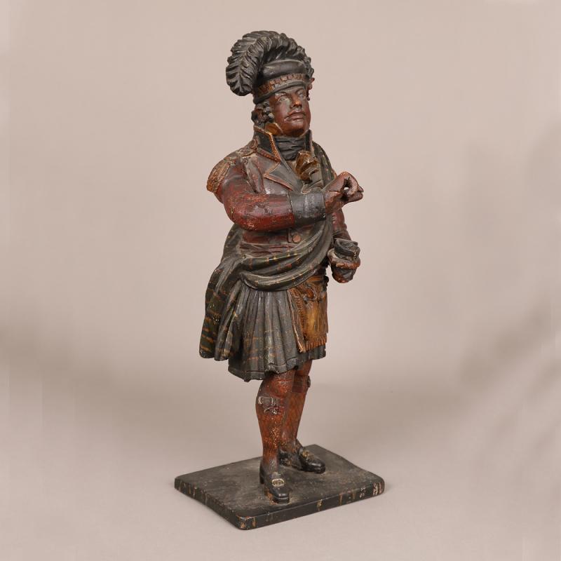 HIGHLANDER SNUFF AND TOBACCO COUNTER TOP FIGURE