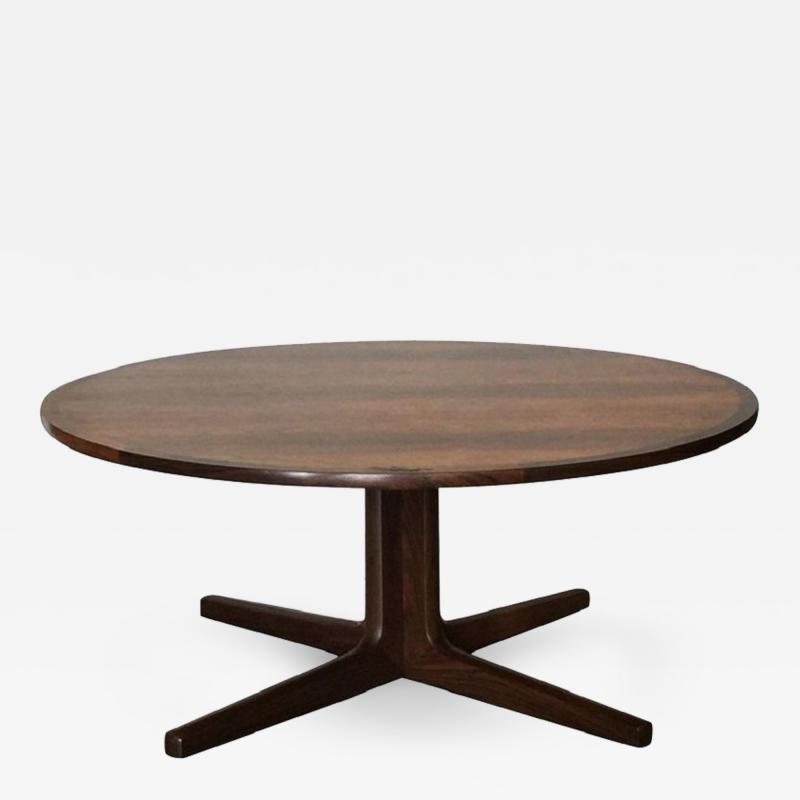 Hans Andersen Impeccable Hans C Andersen Danish Rosewood Round Coffee Table