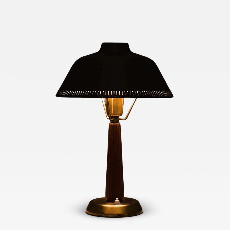 Hans Bergstr m Scandinavian Modern Table Lamp in Brass Mahogany by Hans Bergstr m 1950s