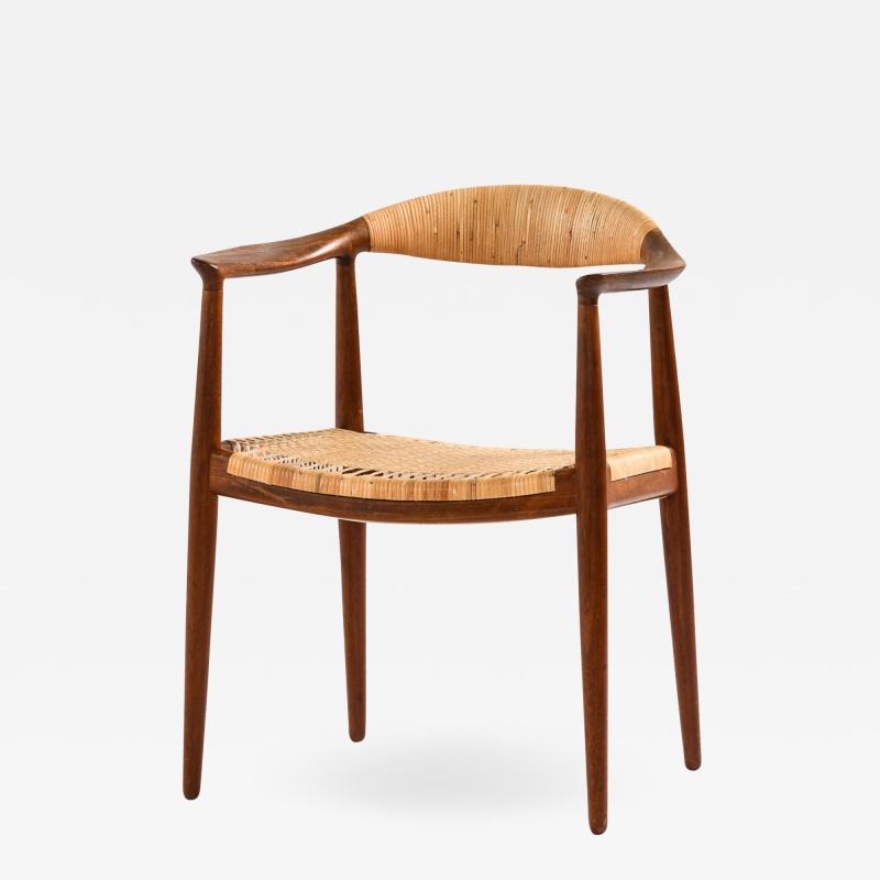 Hans Wegner Armchair Model JH 501 The Chair Produced by Johannes Hansen