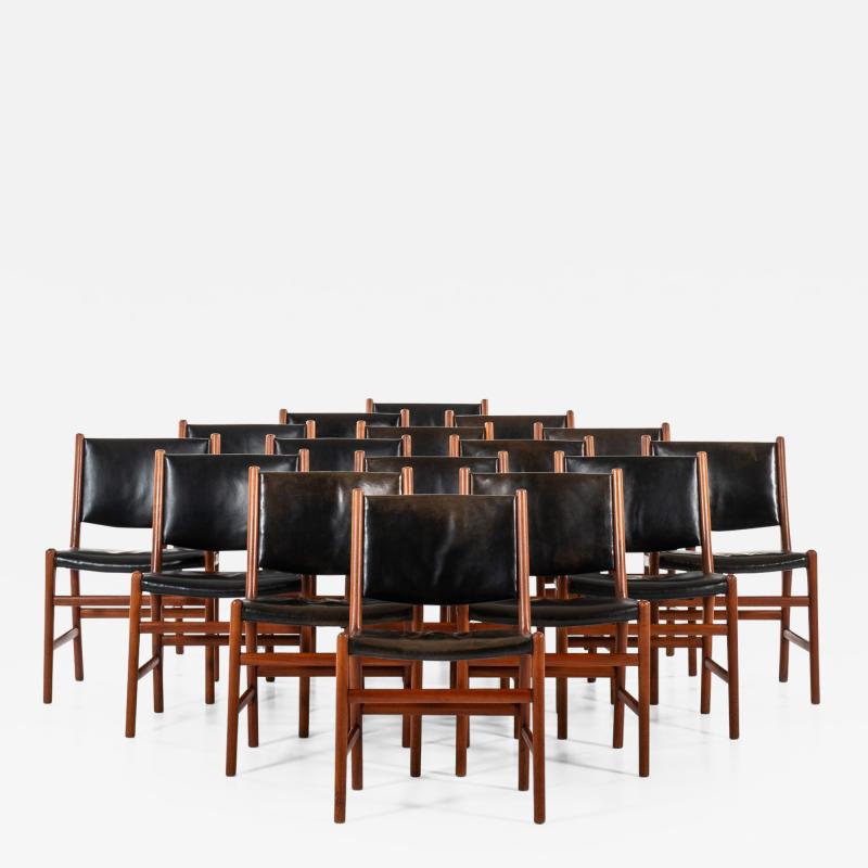 Hans Wegner Dining Chairs Variant of Model JH507 Produced by Cabinetmaker Johannes Hansen