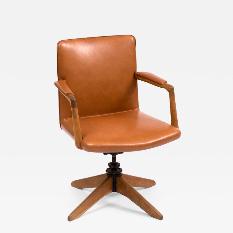 Hans Wegner Early Desk Chair Model A721 by Hans Wegner 1940s