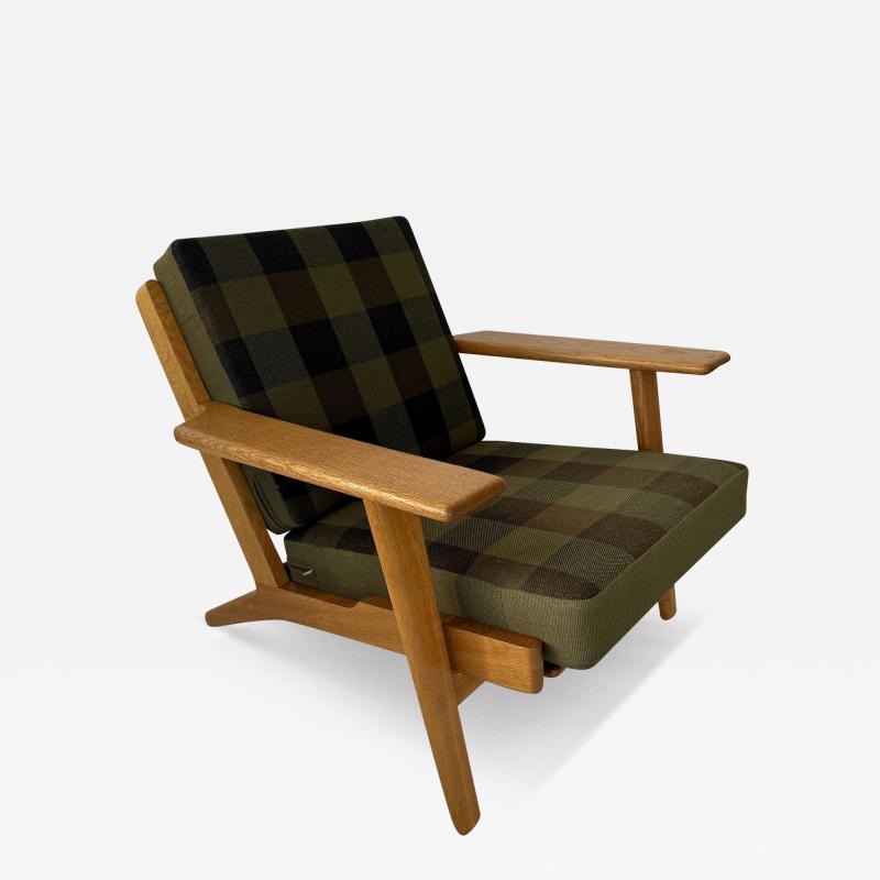 Hans Wegner GE 290 Lounge Chair