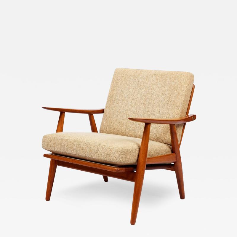 Hans Wegner HANS WEGNER GE 270 LOUNGE CHAIR