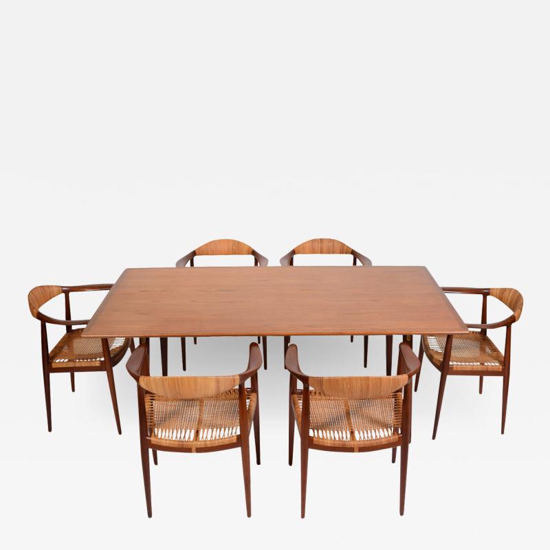 Hans Wegner Hans J Wegner Dinning set design in 1949 for Johannes Hansen