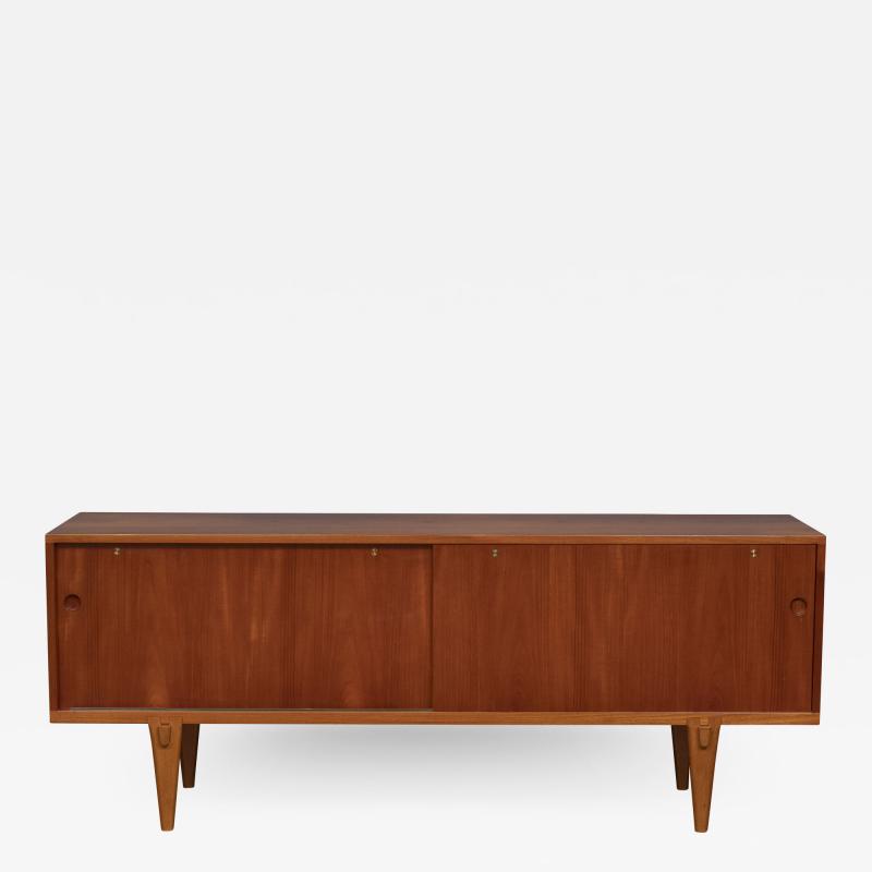 Hans Wegner Hans Wegner Credenza for RY Mobler Denmark