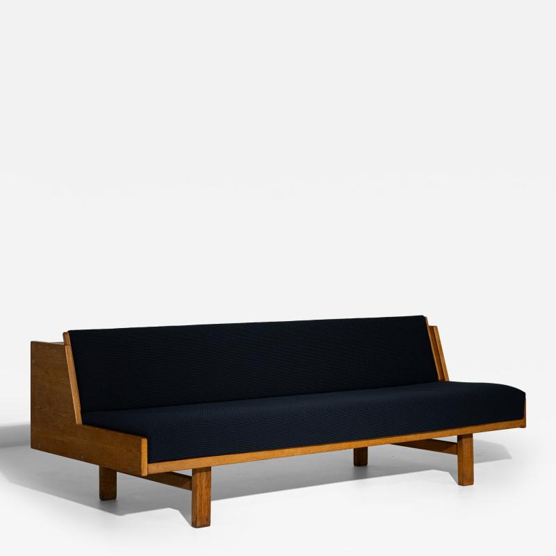 Hans Wegner Hans Wegner GE258 Sofa Bed for Getama 1950s