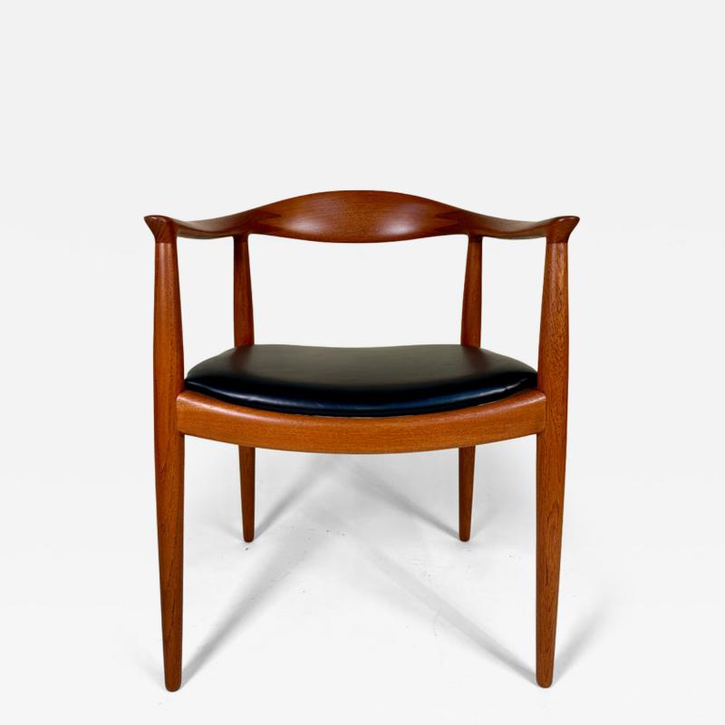Hans Wegner Mid Century Modern Teak Round Chairs by Hans J Wegner for Johannes Hansen