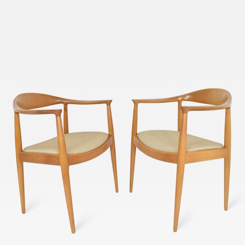 Hans Wegner Pair of Hans Wegner Round Chairs