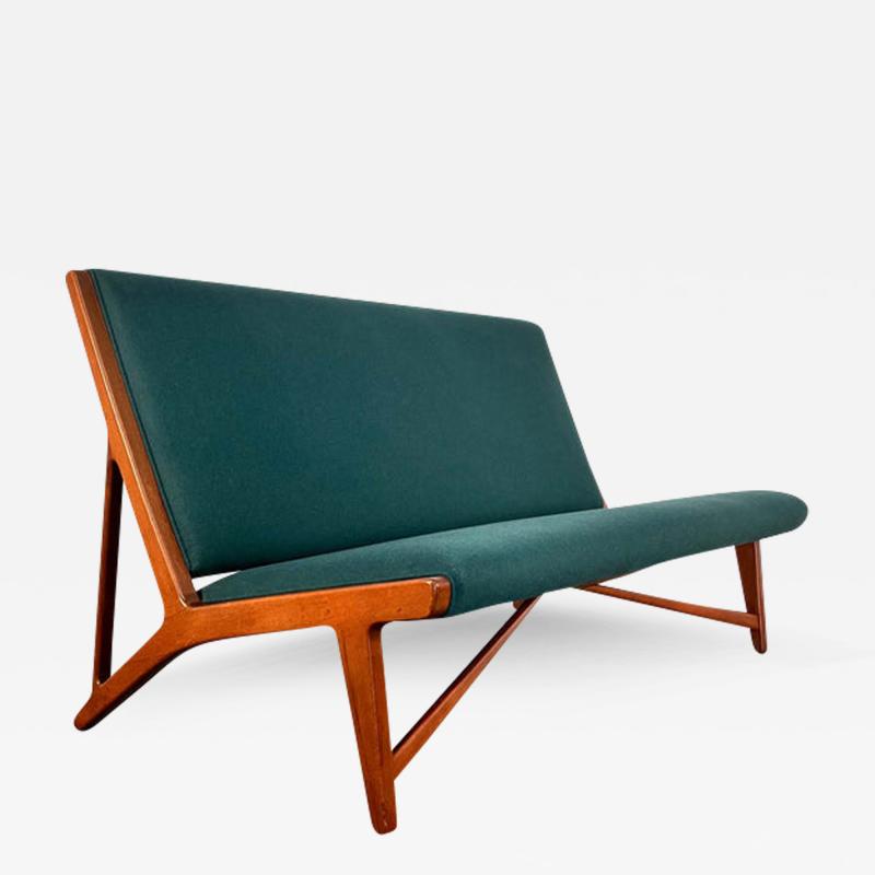 Hans Wegner Rare Hans J Wegner Settee For Johannes Hansen Model JH 555