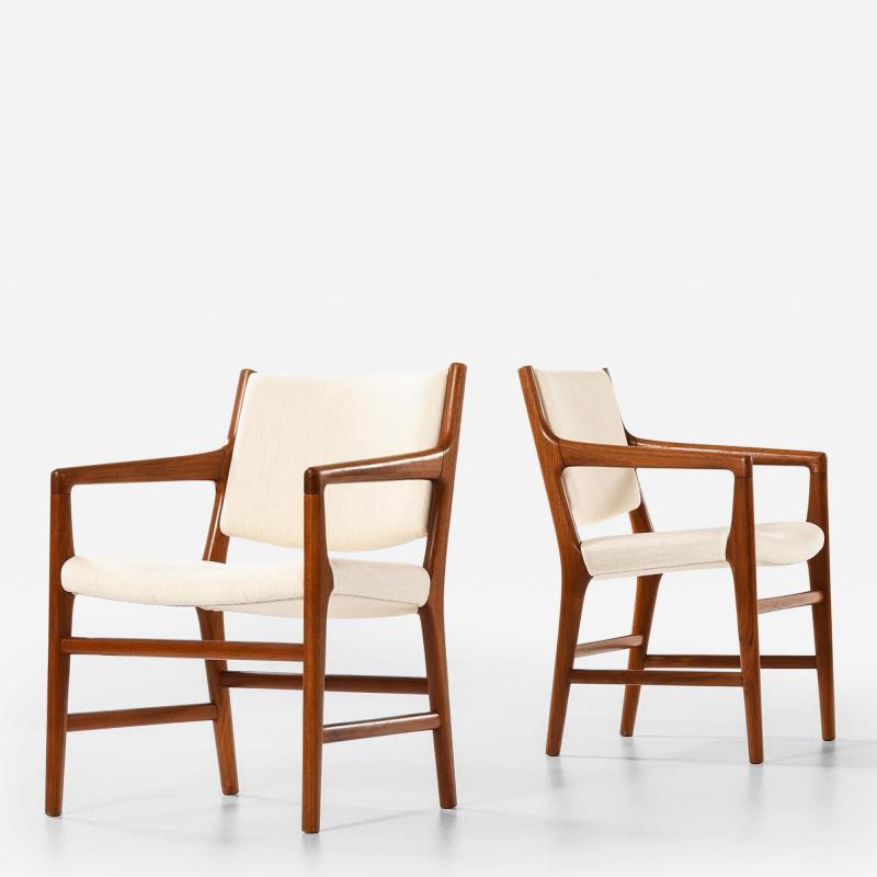 Hans Wegner Set of 12 Armchairs in Wool and Teak by Hans Wegner 1950s