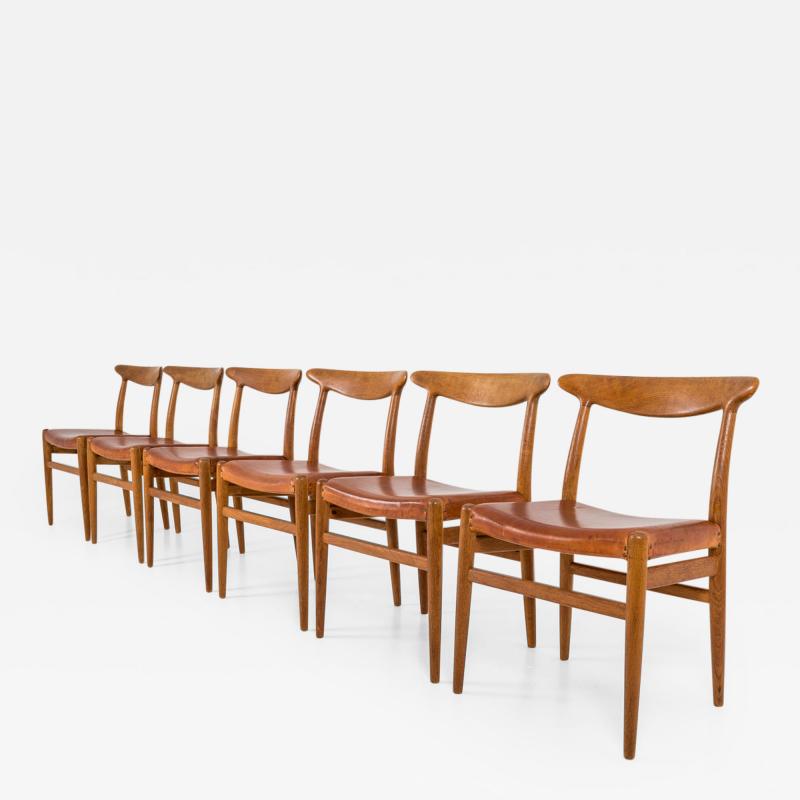 Hans Wegner Set of Six Danish Dining Chairs W2 by Hans J Wegner