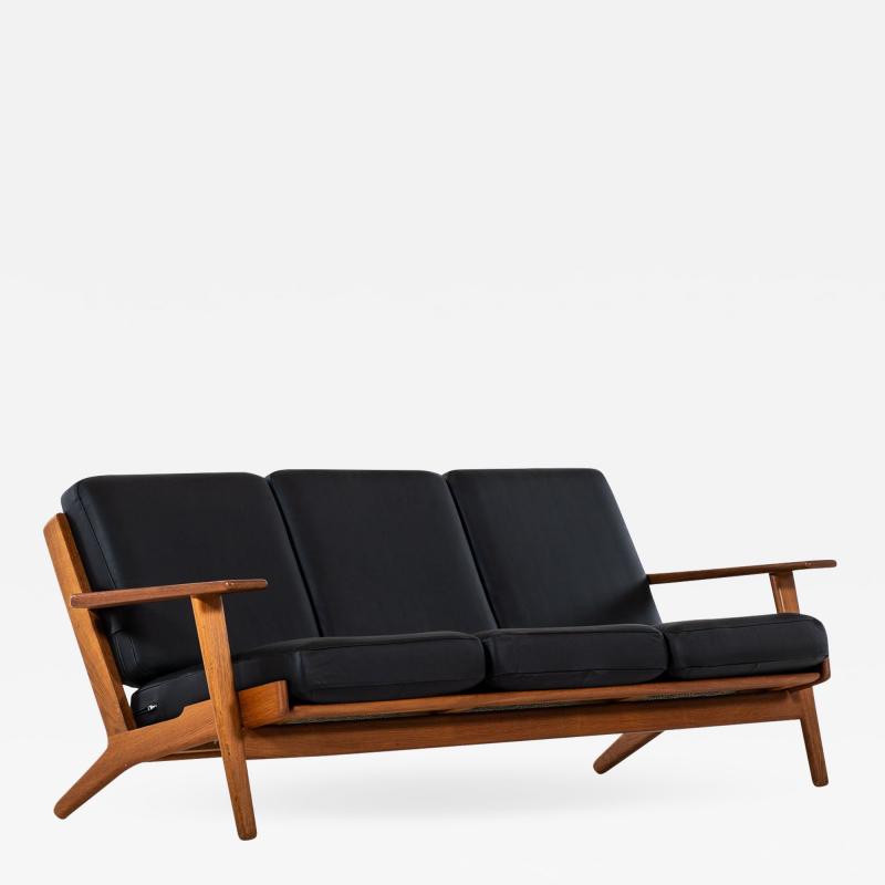 Hans Wegner Sofa Model GE 290 Produced by Getama in Denmark