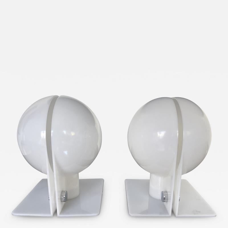 Harvey Guzzini Pair of Lucite Lamps Sirio by Brazzoni Lampa for Harvey Guzzini Italy 1970s