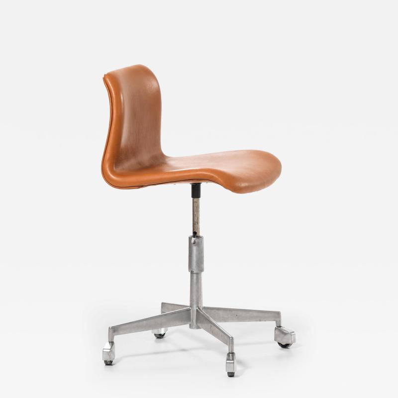 Height Adjustable Office Chair in Leather and Steel 1960s