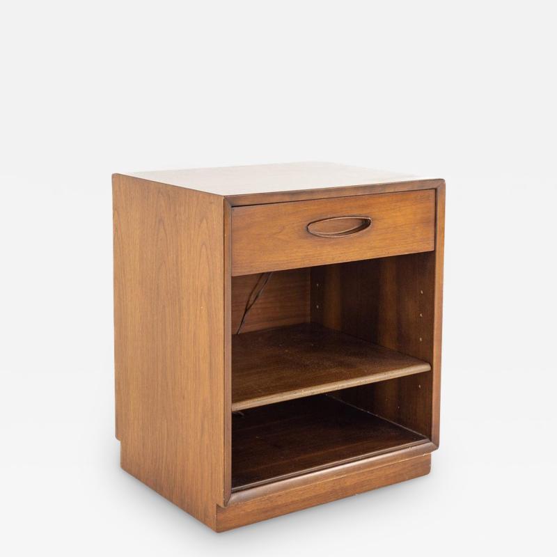 Henredon Circa 60 Mid Century Walnut Nightstand