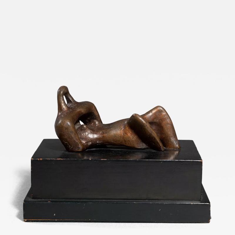 Henry Moore Reclining Figure 1938