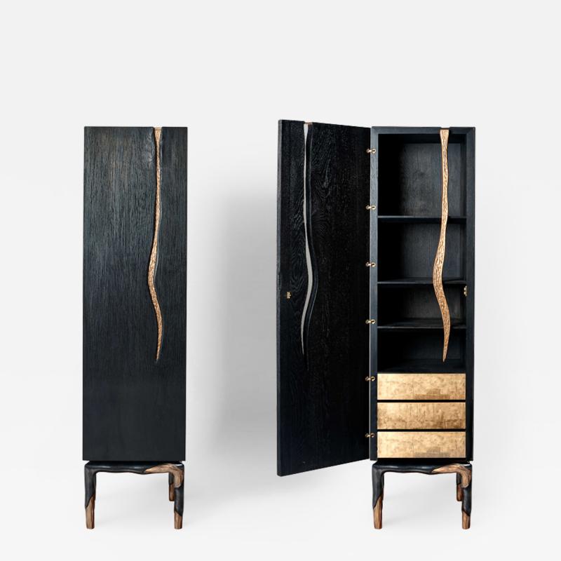 Hoon Moreau LA GRIFFE DU TEMPS II Bronze and sculpted oak cabinet