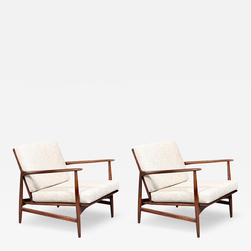Ib Kofod Larsen Pair of Ib Kofod Larsen Spear Lounge Chairs for Selig