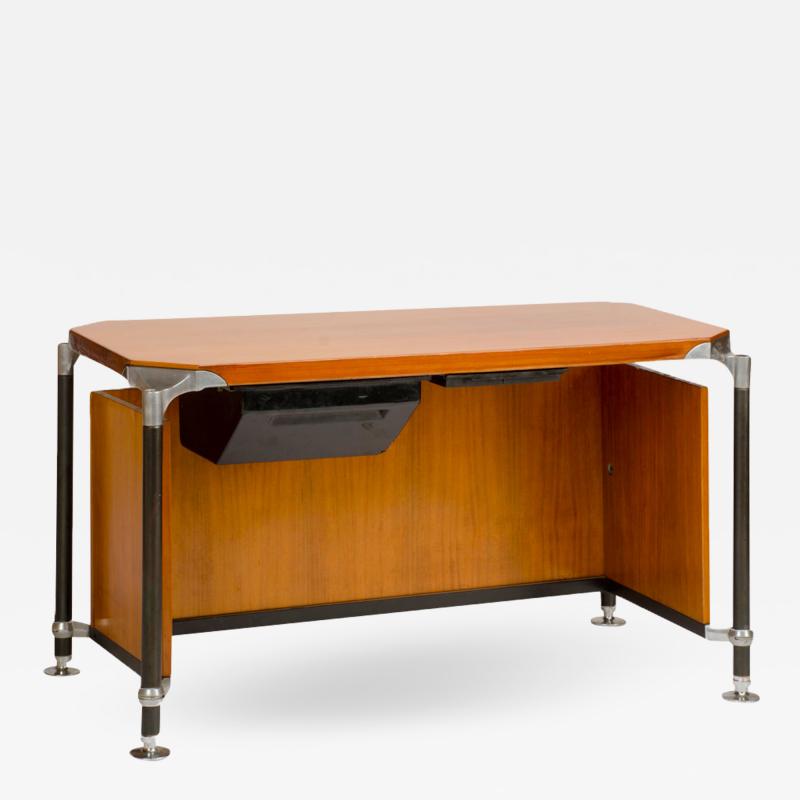 Ico Parisi A veneered walnut Italian Ico writing desk circa 1960