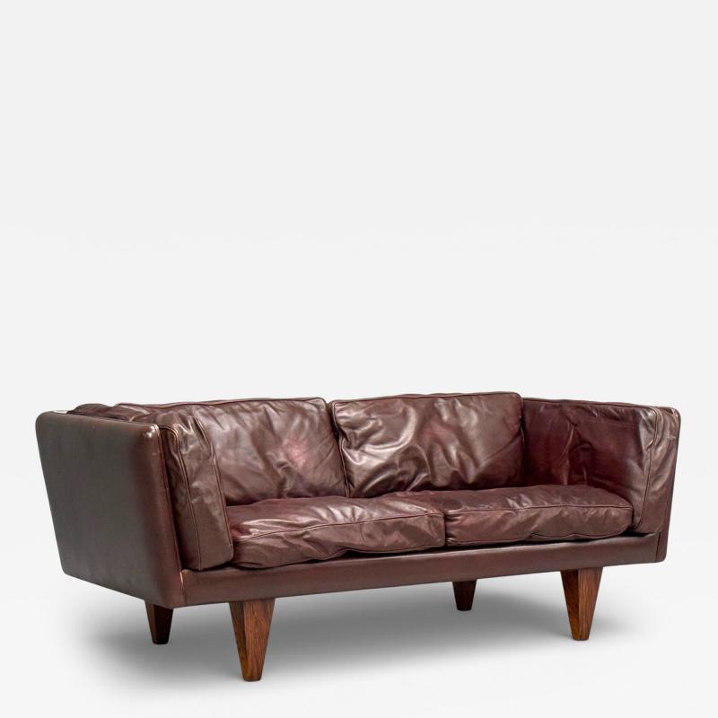 Illum Wikkels Illum Wikkels Settee Brown Leather Rosewood Denmark 1960s