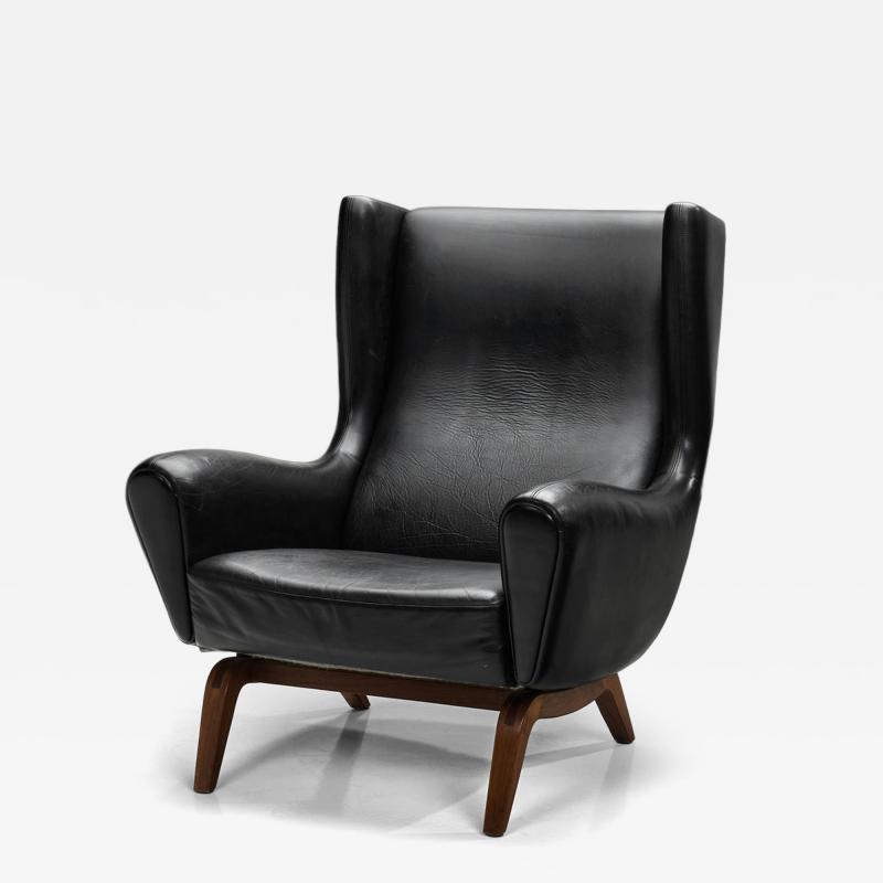 Illum Wikkels Model 110 Leather Armchair by Illum Wikkels for S ren Willadsen Denmark 1960s