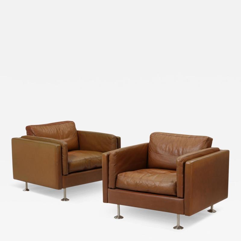 Illum Wikkels Pair Illum Wikkels leather steel lounge chairs Denmark