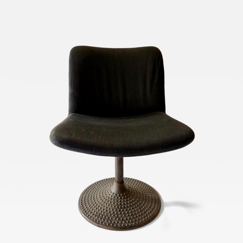 Ilmari Tapiovaara Ilmari Tapiovaara Pedestal Swivel Chair Cast iron Base